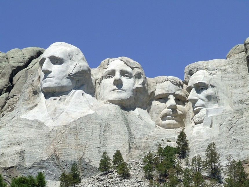 mount-rushmore-902483.jpg