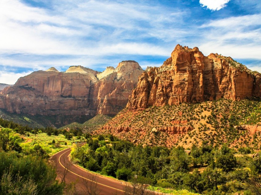 zion-2271158_1920.jpg