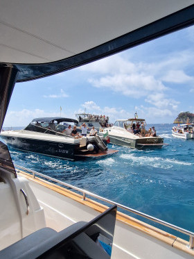 capri luxury boat trip incentive