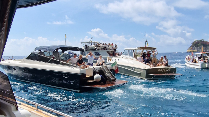 capri luxury boat trip incentive