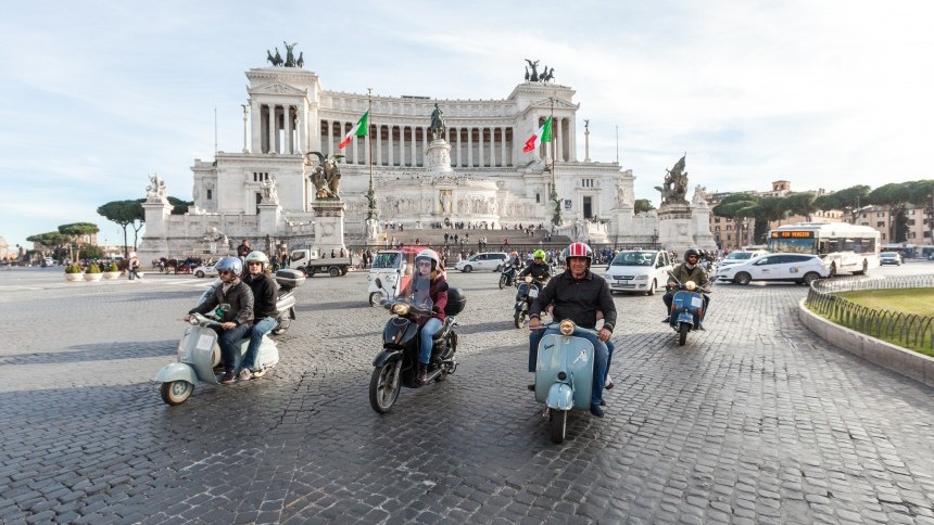 rome_incentive_destination_vespa_tour.jpg