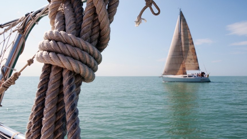 sailing-in-versilia.jpg